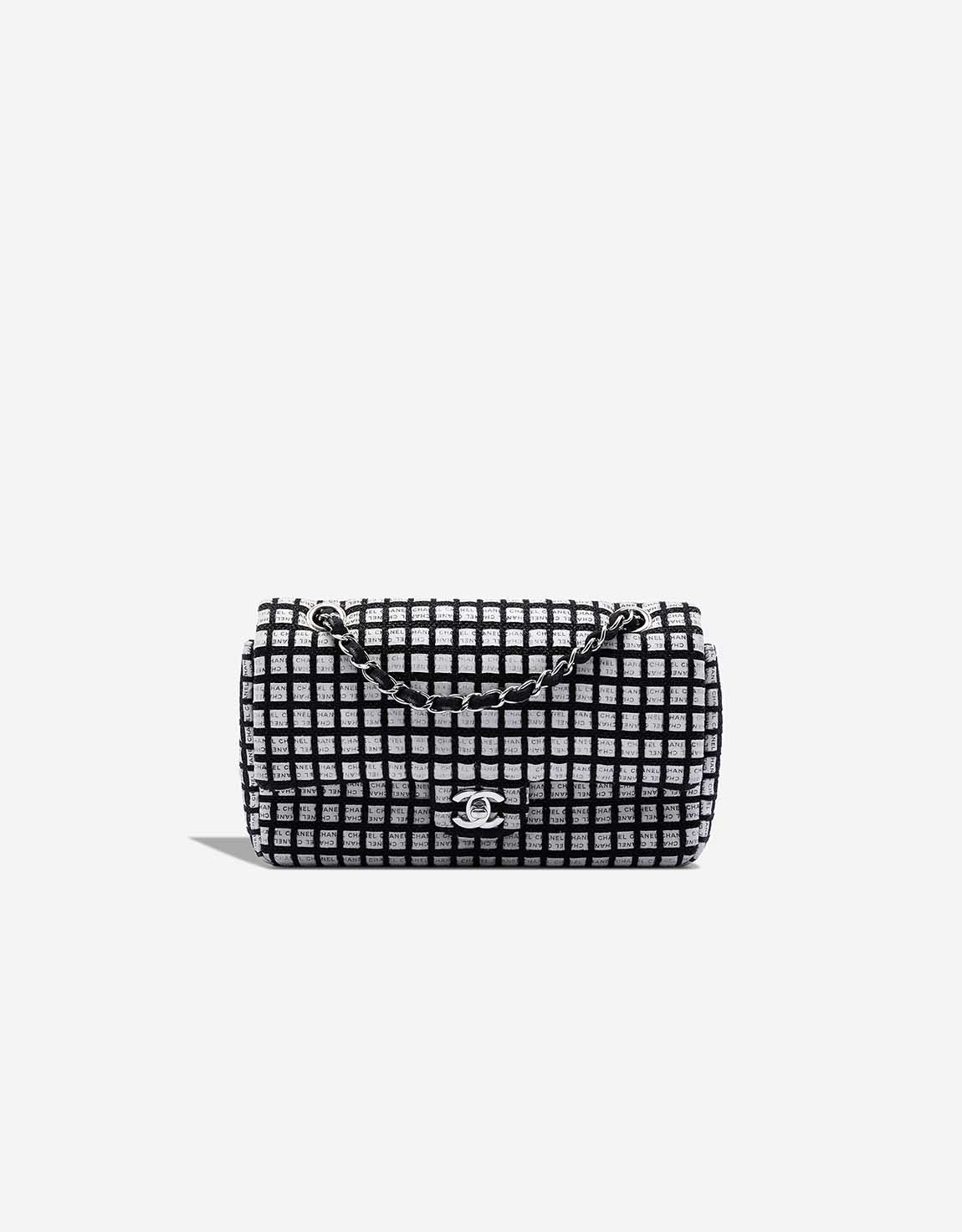 Chanel Timeless mittelgroße Tasche Canvas / Tweed Schwarz / Weiß – Ansicht 1
